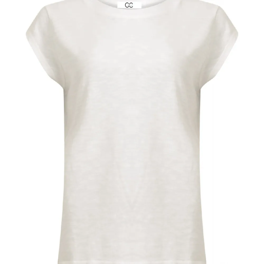 cc_heart_basic_tshirt_whi_0.webp Coster Copenhagen CC Heart Basic T-Shirt- T-shirts & Tops