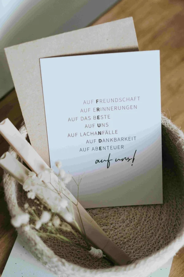 Heldenglück HG Postkarte Auf uns- Lovely Stuff