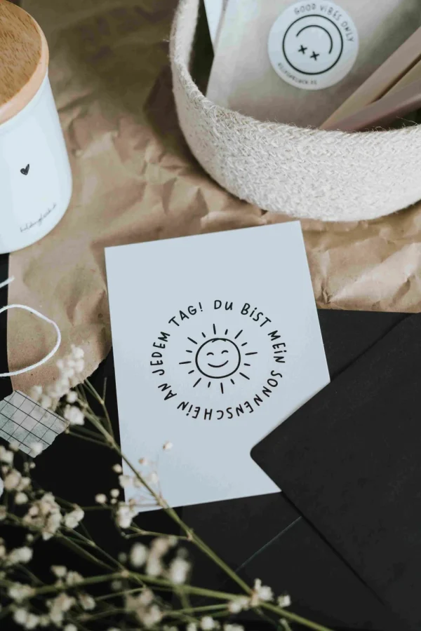 Heldenglück HG Postkarte Sonnenschein- Lovely Stuff