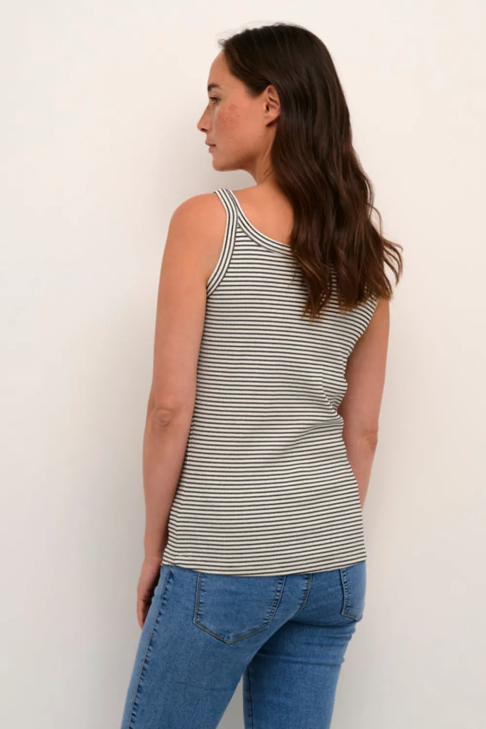kakaia_tank_top_chalkblac_4.webp Kaffee KAKaia Tank Top /Black Stripe- T-shirts & Tops