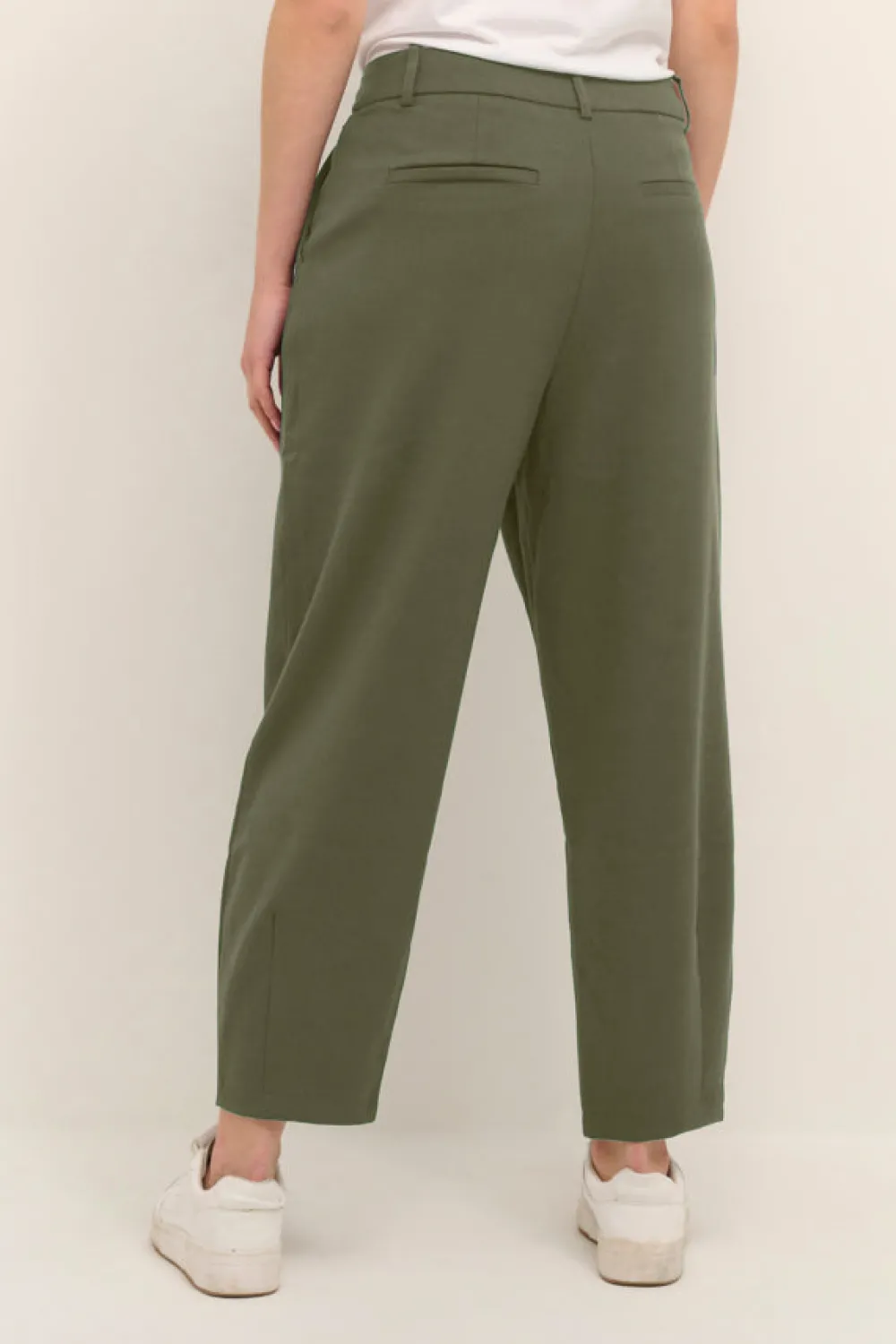 kamerle__pants_suiting_gr_2.webp Kaffee KAMerle 7/8 Pants Suiting Grape Leaf- Hosen