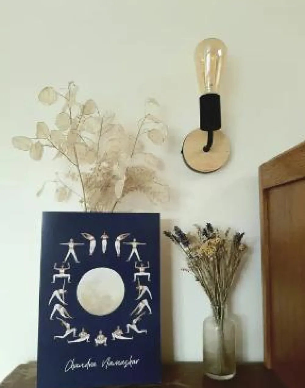 lc_gru_an_das_mondplakat_0.webp Les Carollaises LC Gruß an das Mondplakat- Lovely Stuff