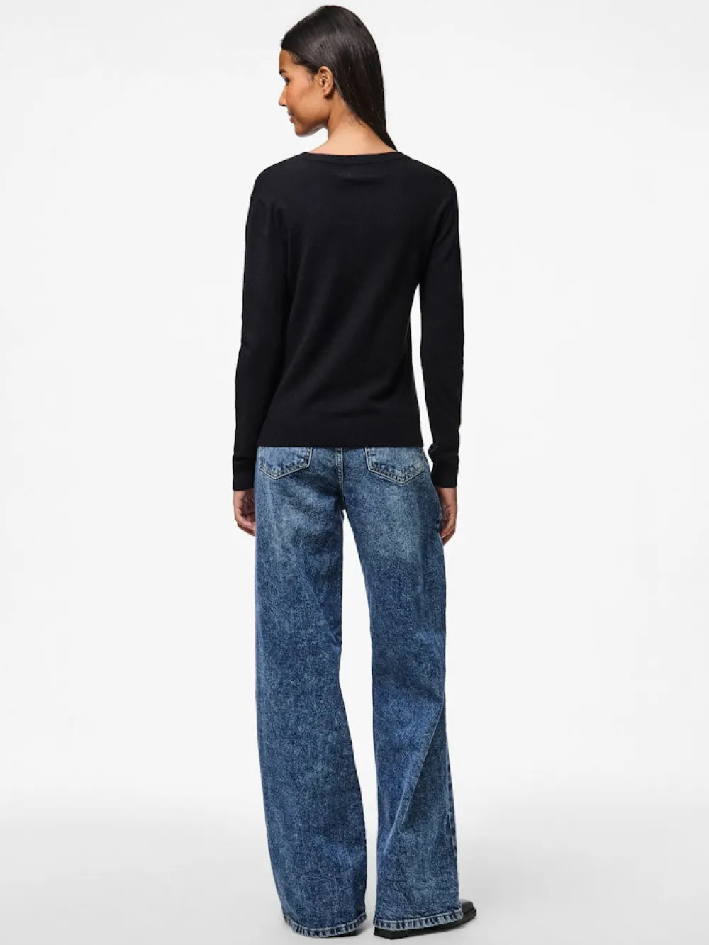 pcnora_ls_oneck_black_4.webp Pieces PCNora LS O-Neck- Strick & Cardigans