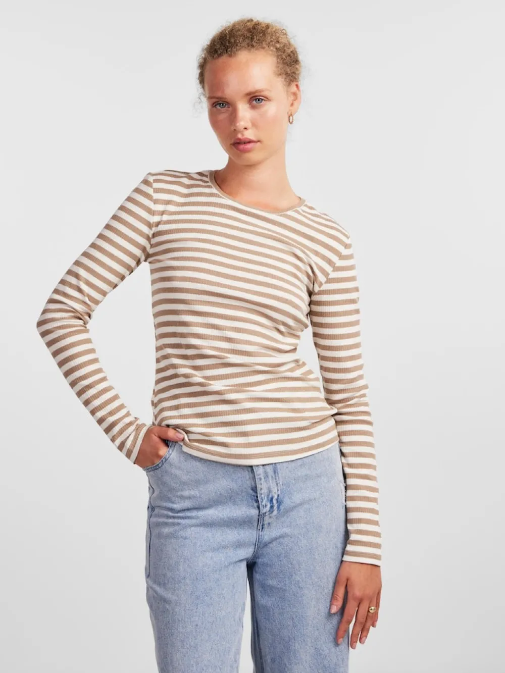 pcruka_ls_top_silver_mink_1.webp Pieces PCRuka LS Top Silver Mink/Cloud Dancer- Shirts & Blusen