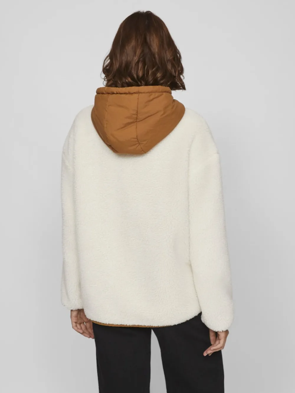 viadita_ls_teddy_jacket_b_2.webp Vila VIAdita L/S Teddy Jacket Rubber- Mäntel & Jacken